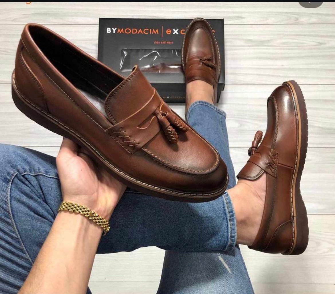 Mocassins en cuir marron – Élégance décontractée pour hommes